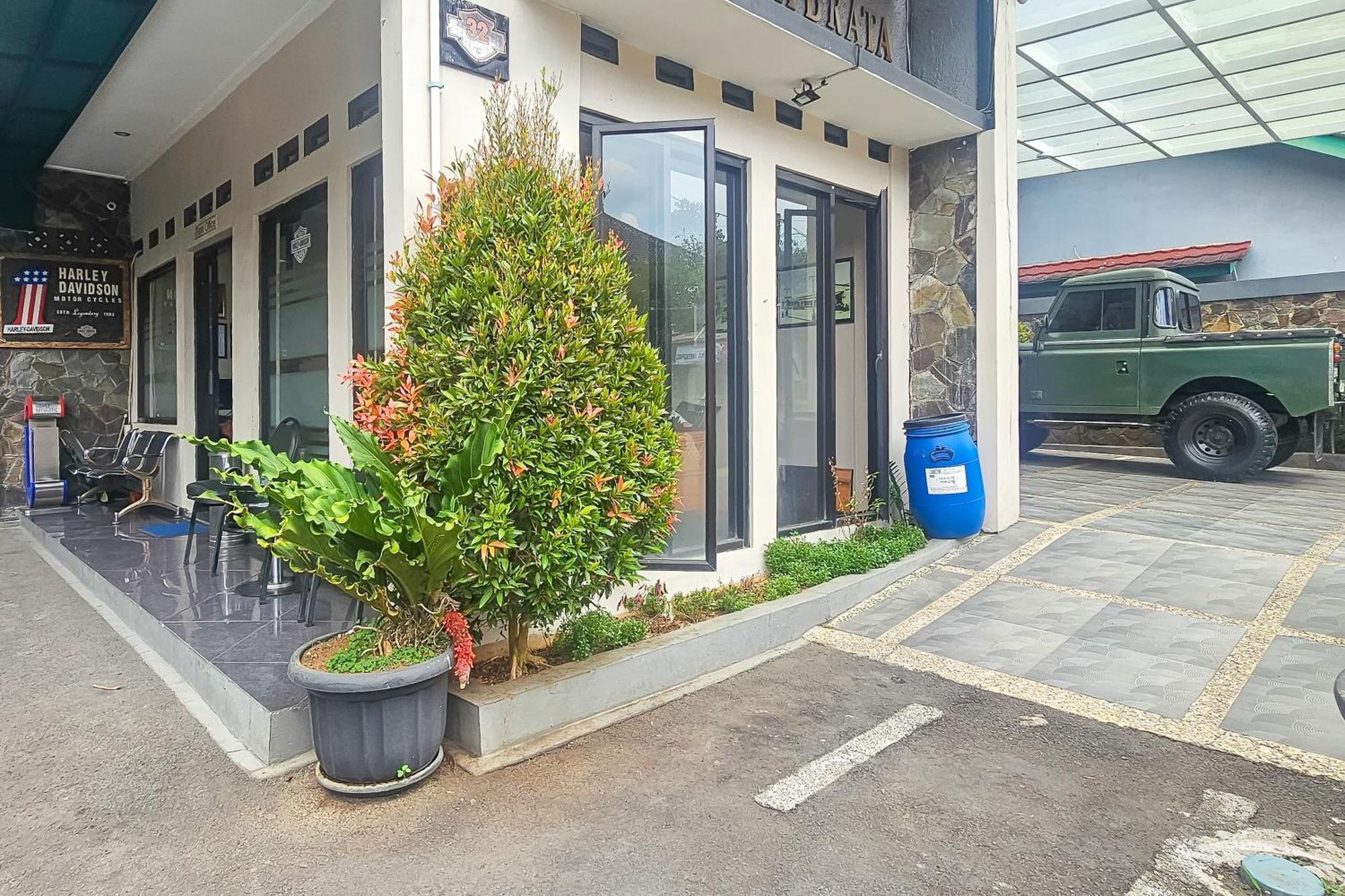 Wisma Brata Mitra Reddoorz Sukabumi Exterior foto